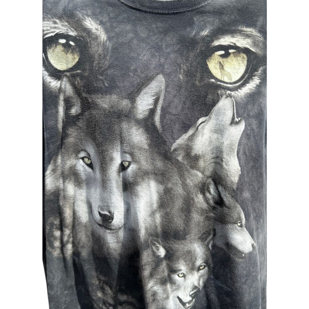 The Mountain Wolf Graphic T-Shirt Size XL Gray Black Tie Dye Rocio Malave USA - Picture 2 of 4